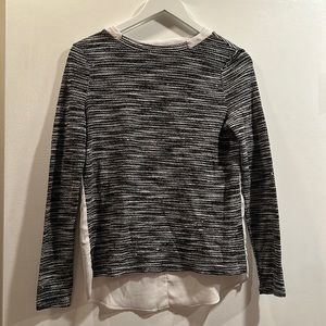 Super cute blouse with airy back. Bought in Germany.